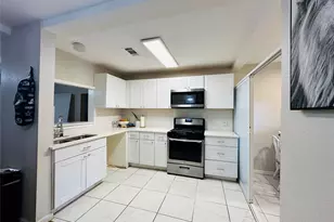 107 N Dwight Ave, Dallas, TX 75211 - Photo 3
