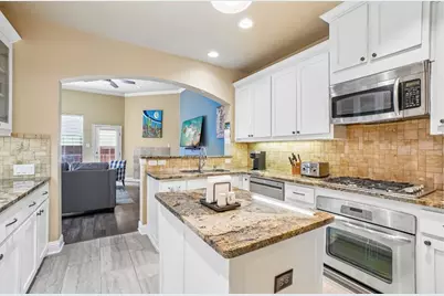 6118 Shoal Creek Trail, Garland, TX 75044 - Photo 9
