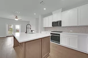 7929 Bayside Dr, Rowlett, TX 75088 - Photo 9