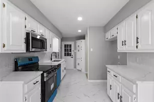 149 Lassetter Dr, Red Oak, TX 75154 - Photo 11