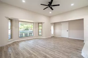 149 Lassetter Dr, Red Oak, TX 75154 - Photo 3