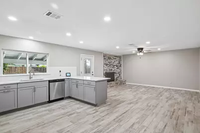3049 Ravine Trail, Carrollton, TX 75007 - Photo 11