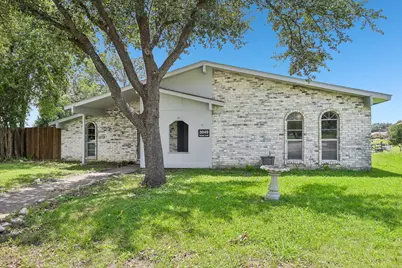 3049 Ravine Trail, Carrollton, TX 75007 - Photo 3