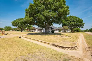 14205 Red Wood Cir N, Frisco, TX 75071 - Photo 3