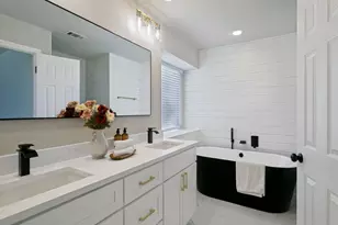 1653 Crosshaven Dr, Lewisville, TX 75077 - Photo 17
