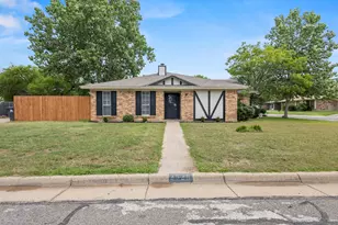 2526 Lido Ln, Arlington, TX 76015 - Photo 3