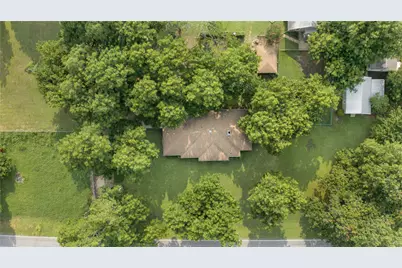 209 N Harrison Street, Roxton, TX 75477 - Photo 25