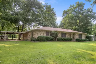 209 N Harrison St, Roxton, TX 75477 - Photo 21