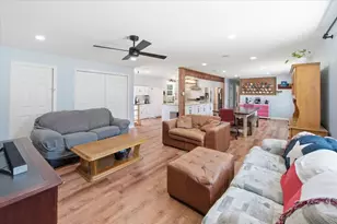 213 Virginia Dr, Lacy Lakeview, TX 76705 - Photo 11