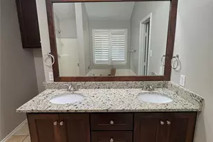 304 E Clover Park Dr, Fort Worth, TX 76140 - Photo 17