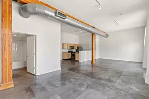 2502 Live Oak St, Dallas, TX 75204 - Photo 9