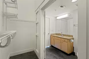 2502 Live Oak St, Dallas, TX 75204 - Photo 15