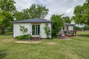 411 W Houston St, Leonard, TX 75452 - Photo 21