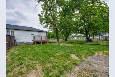 411 W Houston Street, Leonard, TX 75452 - Photo 23