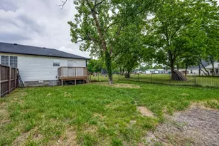 411 W Houston St, Leonard, TX 75452 - Photo 23