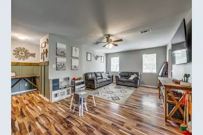 411 W Houston Street, Leonard, TX 75452 - Photo 11