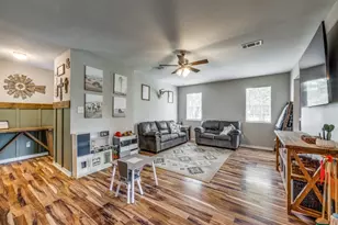411 W Houston St, Leonard, TX 75452 - Photo 11