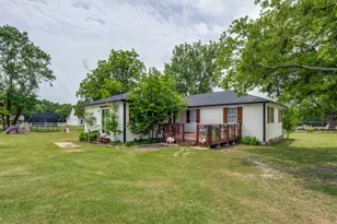 411 W Houston St, Leonard, TX 75452 - Photo 1