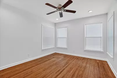 4309 Curzon Avenue, Fort Worth, TX 76107 - Photo 11