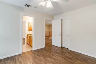 2314 W Rosedale St S, Fort Worth, TX 76110 - Photo 33