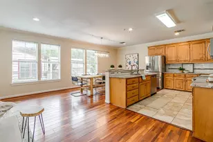2314 W Rosedale St S, Fort Worth, TX 76110 - Photo 11