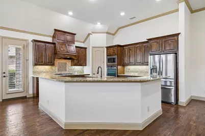 6814 Springwood Lane, Garland, TX 75044 - Photo 7