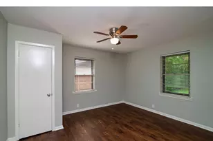 2416 Hillview Dr, Fort Worth, TX 76119 - Photo 15