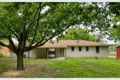 2416 Hillview Drive, Fort Worth, TX 76119 - Photo 23