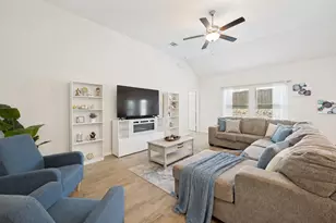 14065 Ilderton St, Pilot Point, TX 76258 - Photo 3
