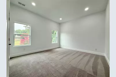 210 Silverleaf Drive, Fort Worth, TX 76112 - Photo 23