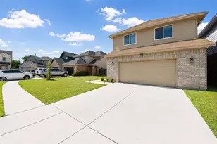 256 Natalie Dr, Grand Prairie, TX 75051 - Photo 27