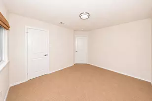 256 Natalie Dr, Grand Prairie, TX 75051 - Photo 17