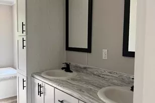 1324 Pelican Cir, Pelican Bay, TX 76020 - Photo 11