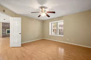 2602 Highland St, Greenville, TX 75402 - Photo 13