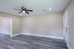 3101 Erie St, Fort Worth, TX 76112 - Photo 9
