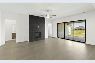313 Hollingsworth Lane, Glenn Heights, TX 75154 - Photo 15