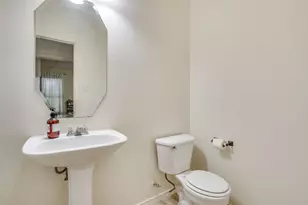525 Oakbrook Dr, Burleson, TX 76028 - Photo 21
