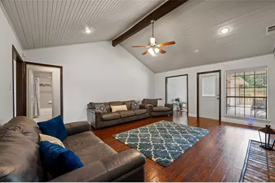 2405 Castle Street, Irving, TX 75038 - Photo 5