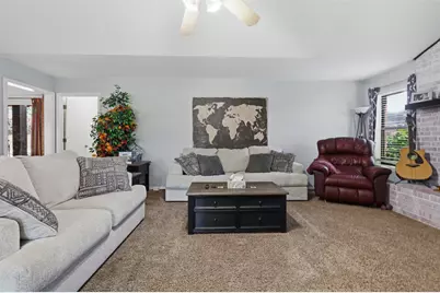 1300 Linda Court, Cleburne, TX 76033 - Photo 7