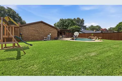 1300 Linda Court, Cleburne, TX 76033 - Photo 31