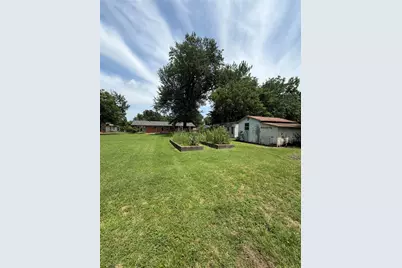 1601 San Jacinto Street, Sulphur Springs, TX 75482 - Photo 23