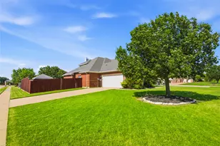 1201 Forest Green Dr, Kennedale, TX 76060 - Photo 23