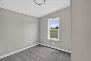 8020 S Prairie Hill St, Alvarado, TX 76009 - Photo 17