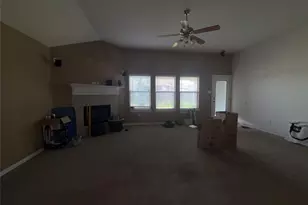 140 Cherokee St, Greenville, TX 75402 - Photo 13