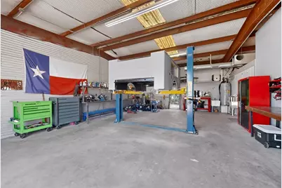 1118 E Moore Avenue, Terrell, TX 75160 - Photo 13