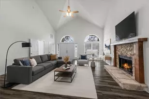 4017 Marana Dr, Granbury, TX 76048 - Photo 3