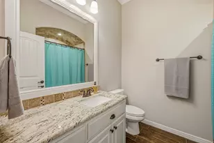1010 Anna Cir, Granbury, TX 76048 - Photo 27