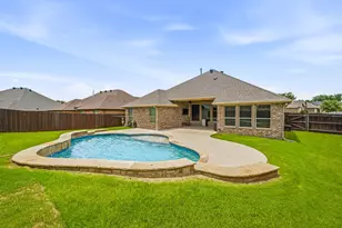 1010 Anna Cir, Granbury, TX 76048 - Photo 35