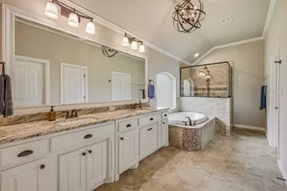 1010 Anna Circle, Granbury, TX 76048 - Photo 21
