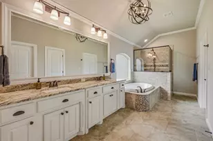 1010 Anna Cir, Granbury, TX 76048 - Photo 21
